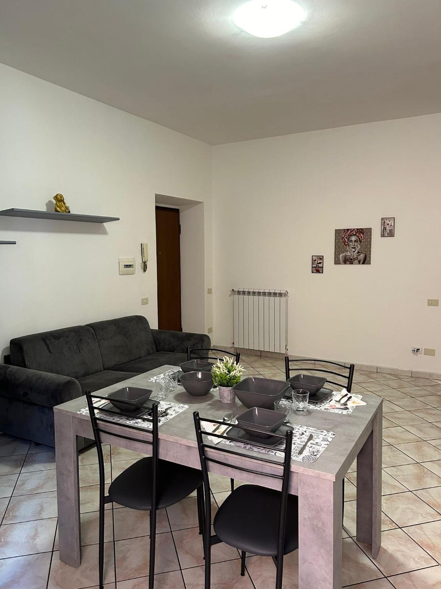 Apartamento Mary T House Campagnano Di Roma Exterior foto