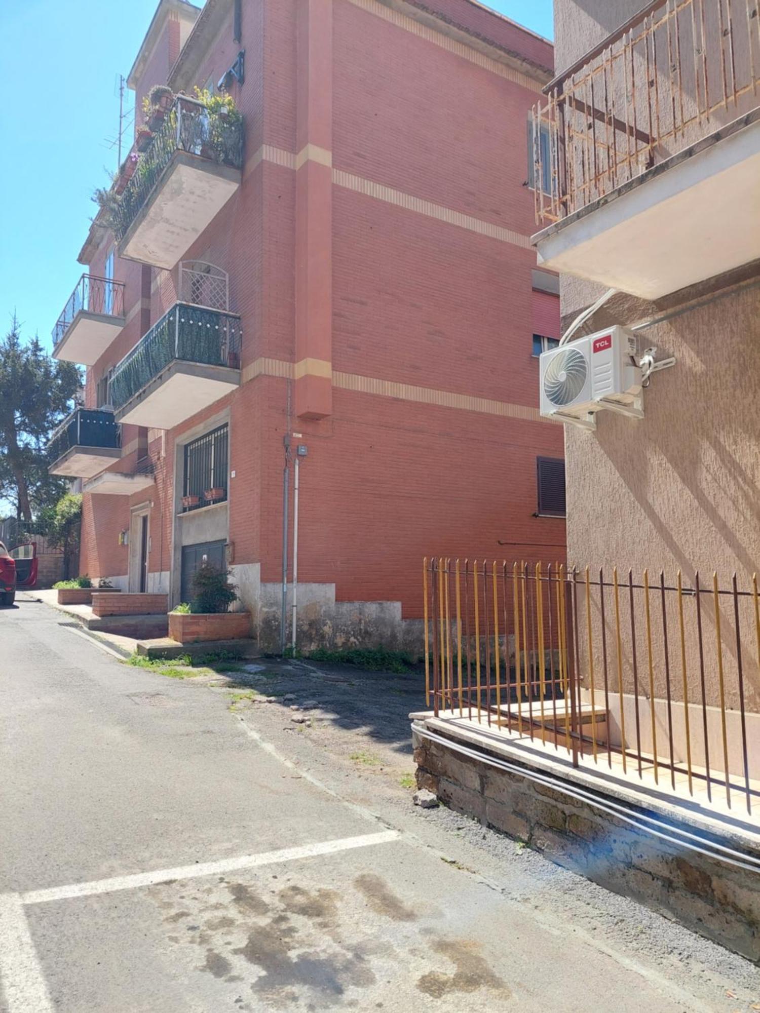 Apartamento Mary T House Campagnano Di Roma Exterior foto